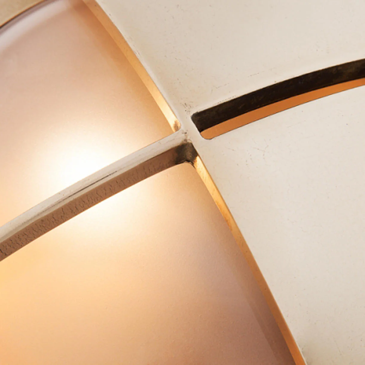 Round Bulkhead Lights with Split Shade - Image 3