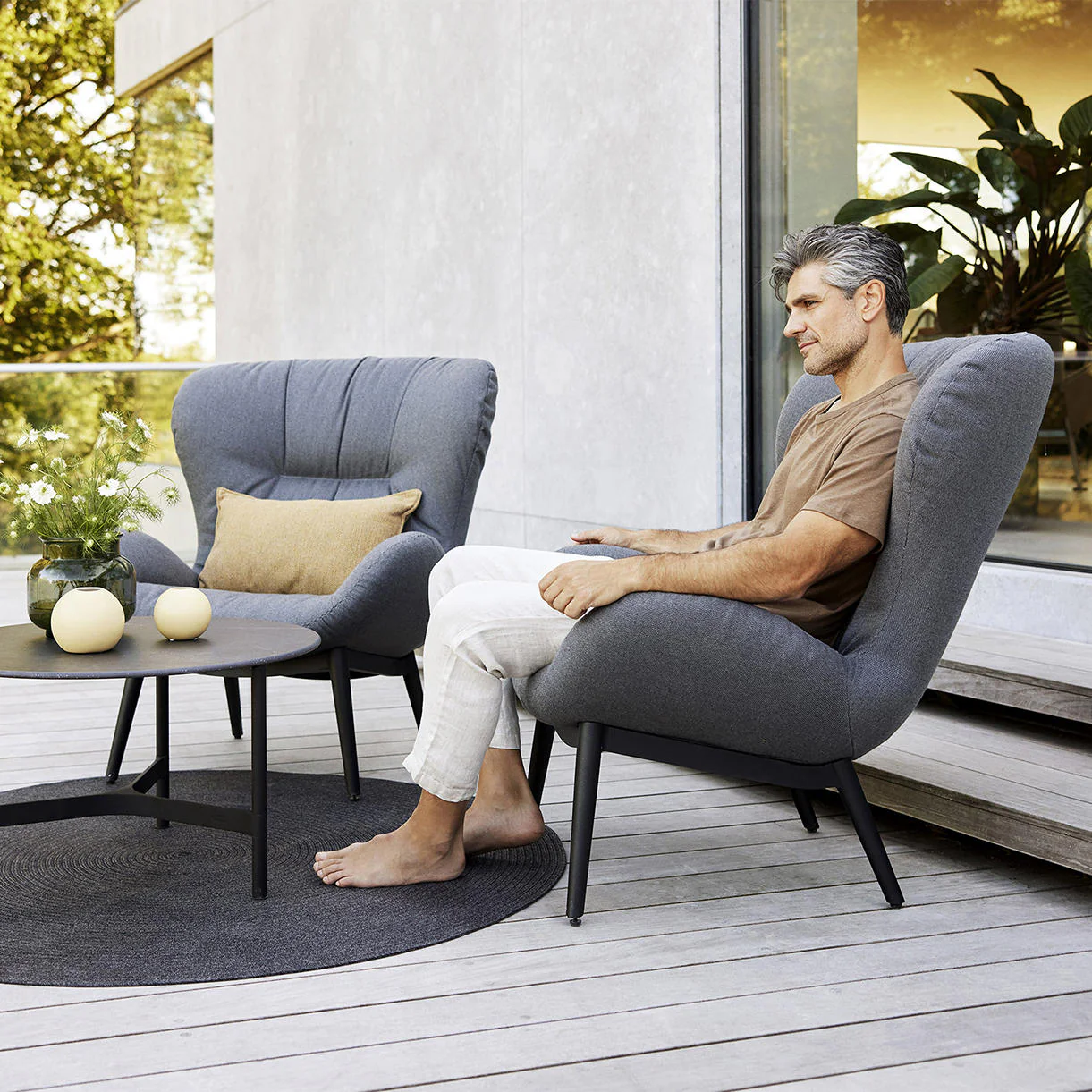 Serene Outdoor Lounge Chair - Image 2
