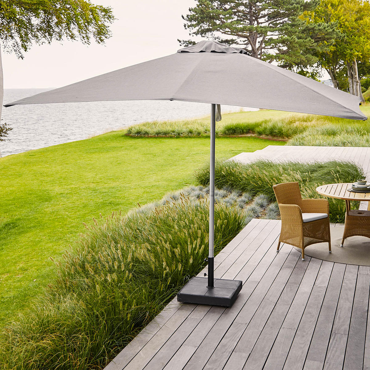 Shadow Parasol with Pulley System