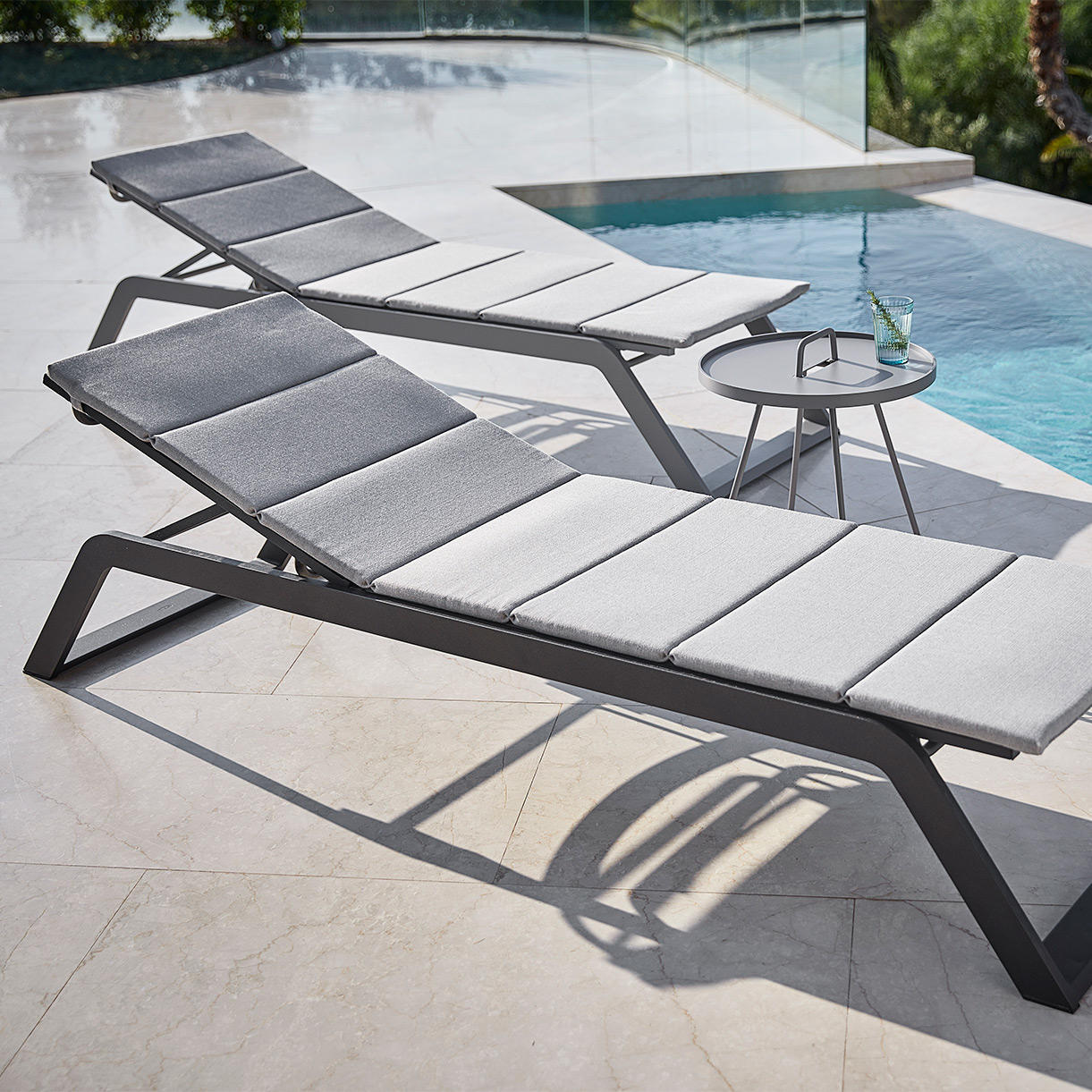 Siesta Sun Lounger - Image 3