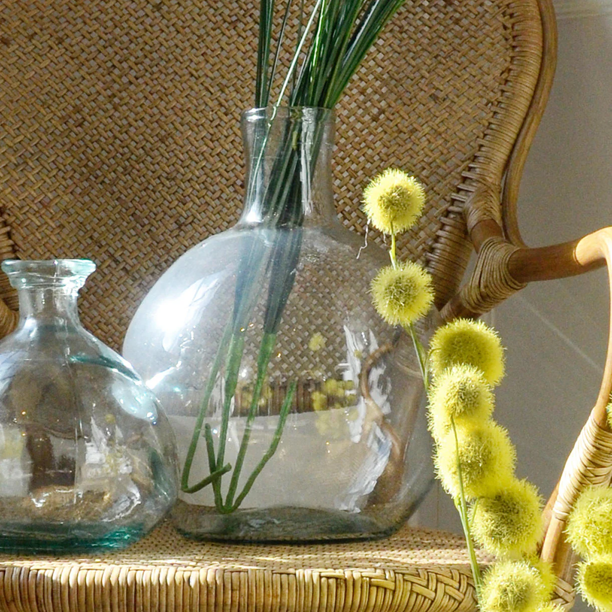 Single Stem Glass Vase - Image 3