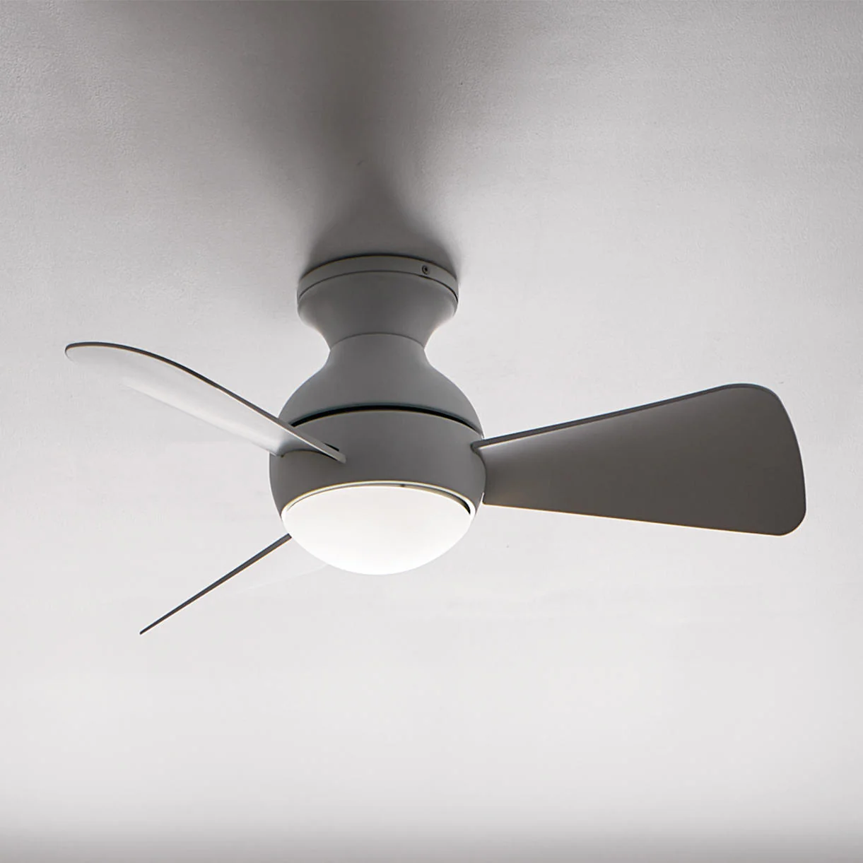 Sola Ceiling Fan with LED Light