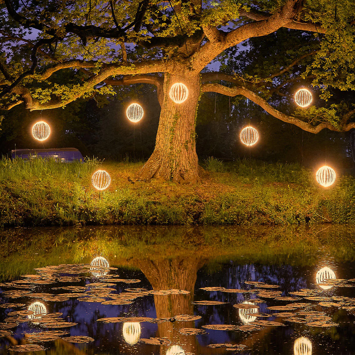 Solar Outdoor LED Decorative Spheres - Image 2