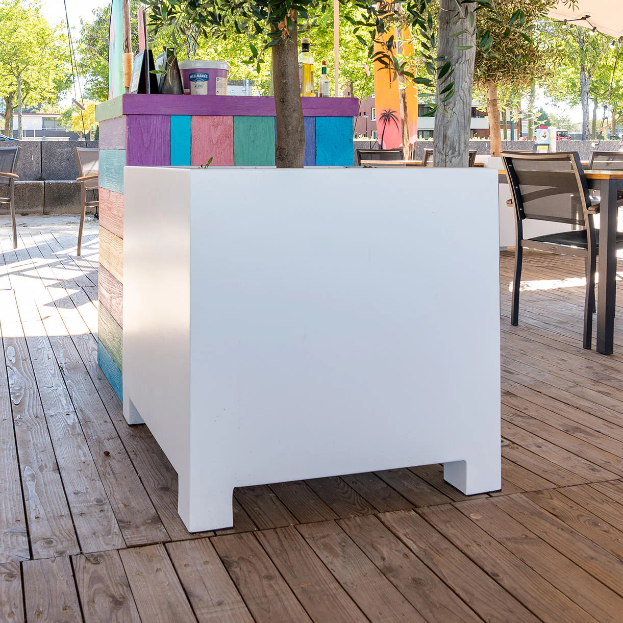 Square Footed Aluminium Planters - Image 3