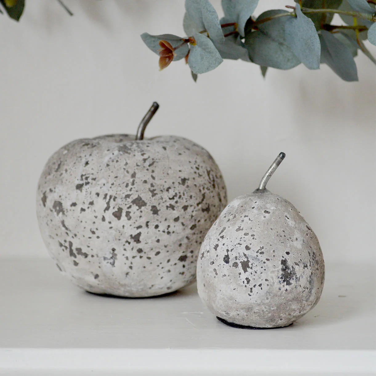 Stone Cast Pear - Image 4