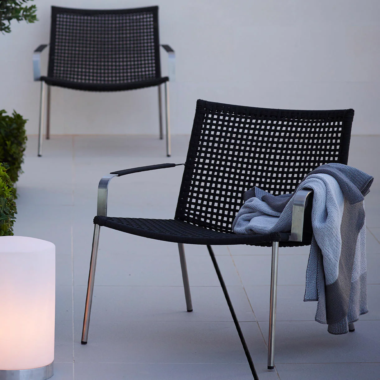 Straw Outdoor Lounge Chair - Image 3