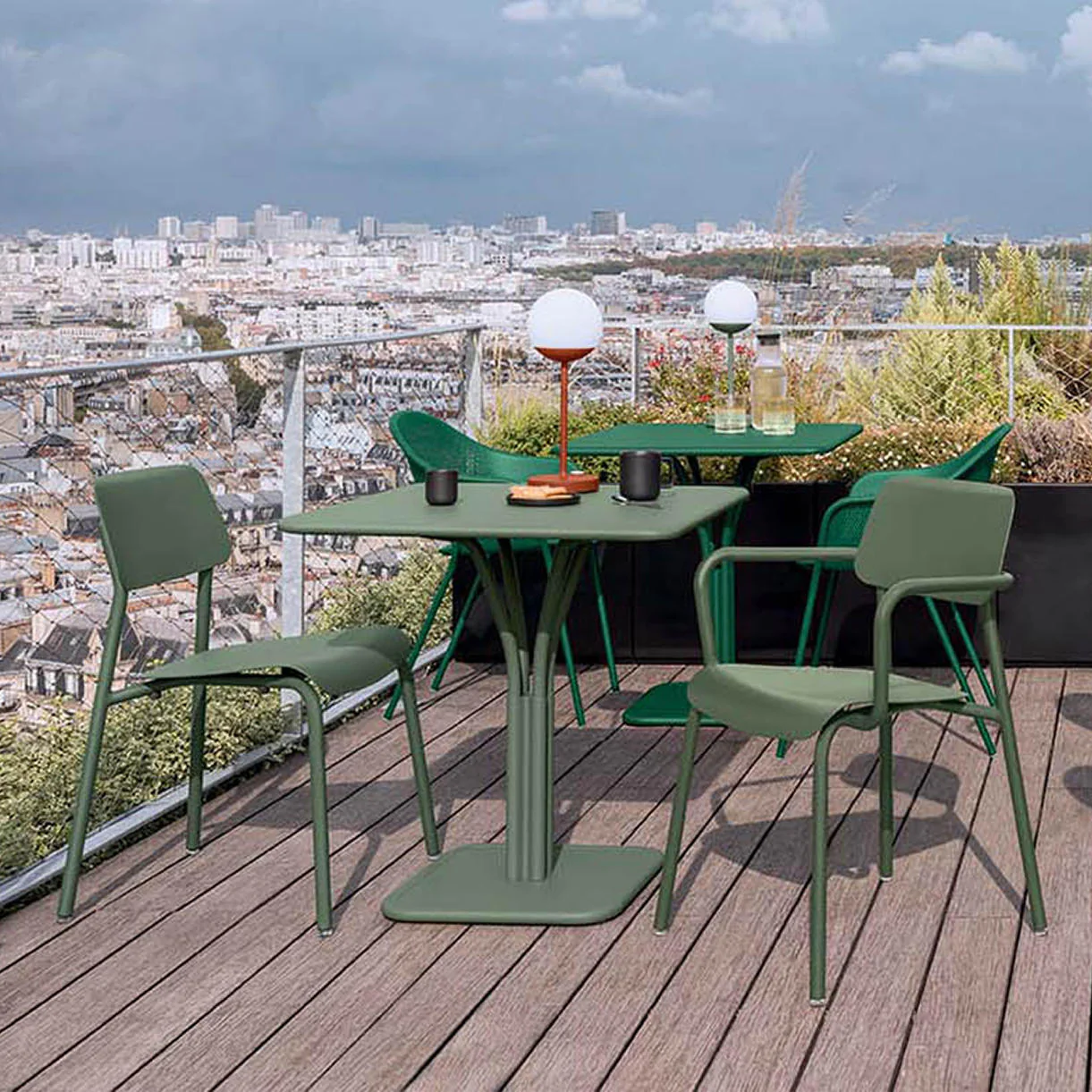 Studie Stacking Chair - Image 5