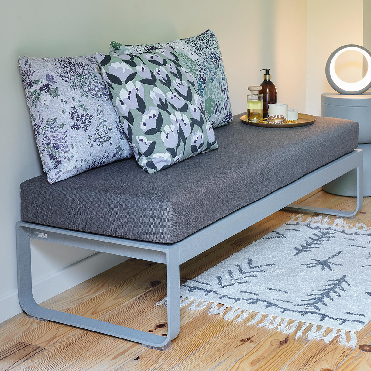 Tulipe Outdoor Scatter Cushion - Image 4