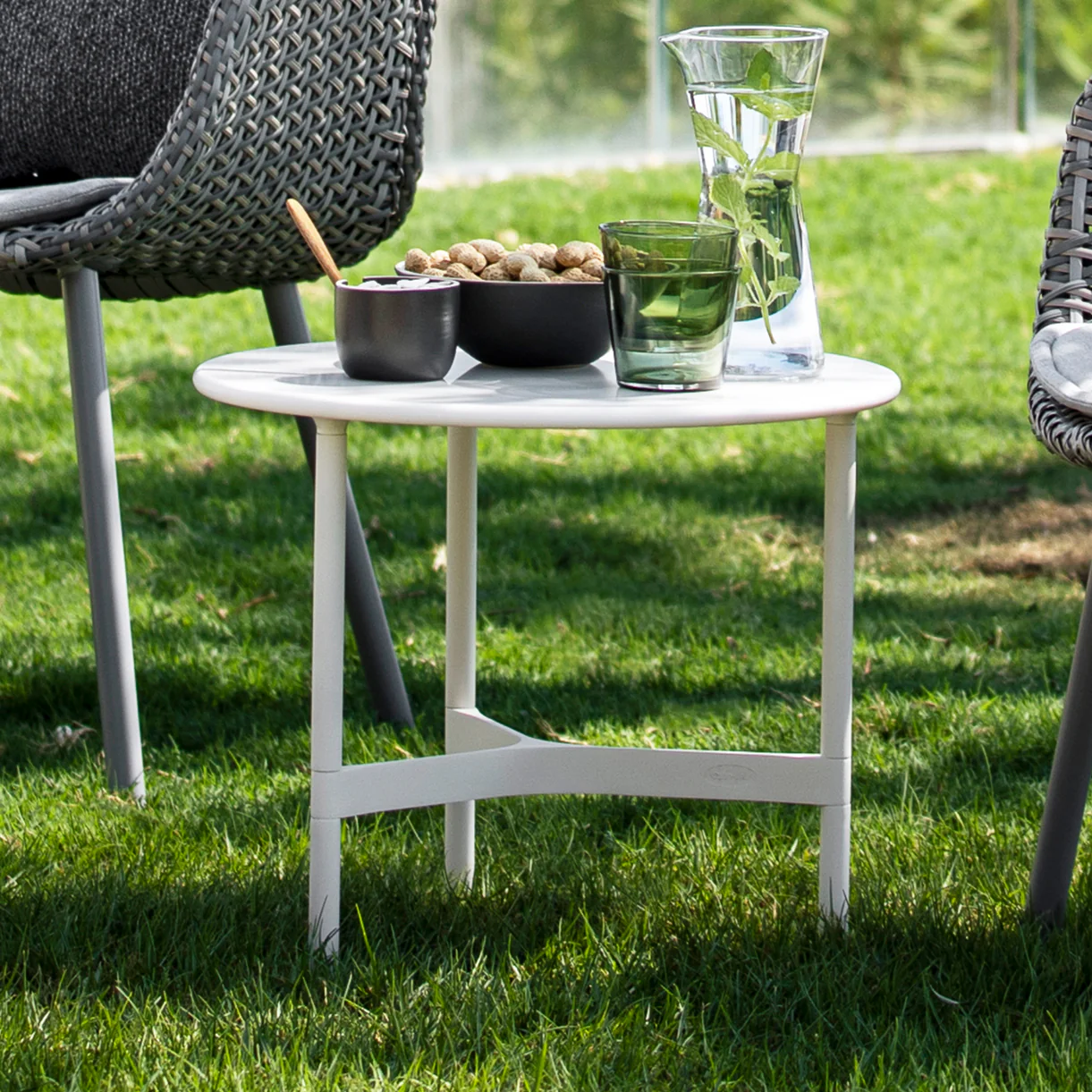 Twist Round Aluminium Coffee Table - Image 4