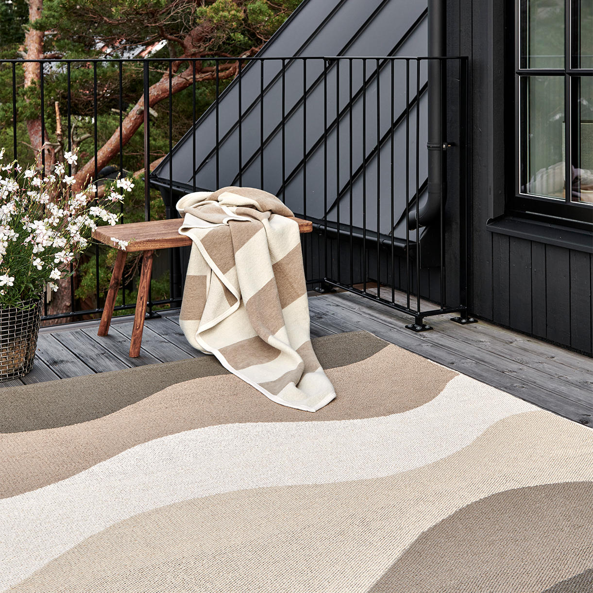 Urvi Large Outdoor Rugs - Image 3