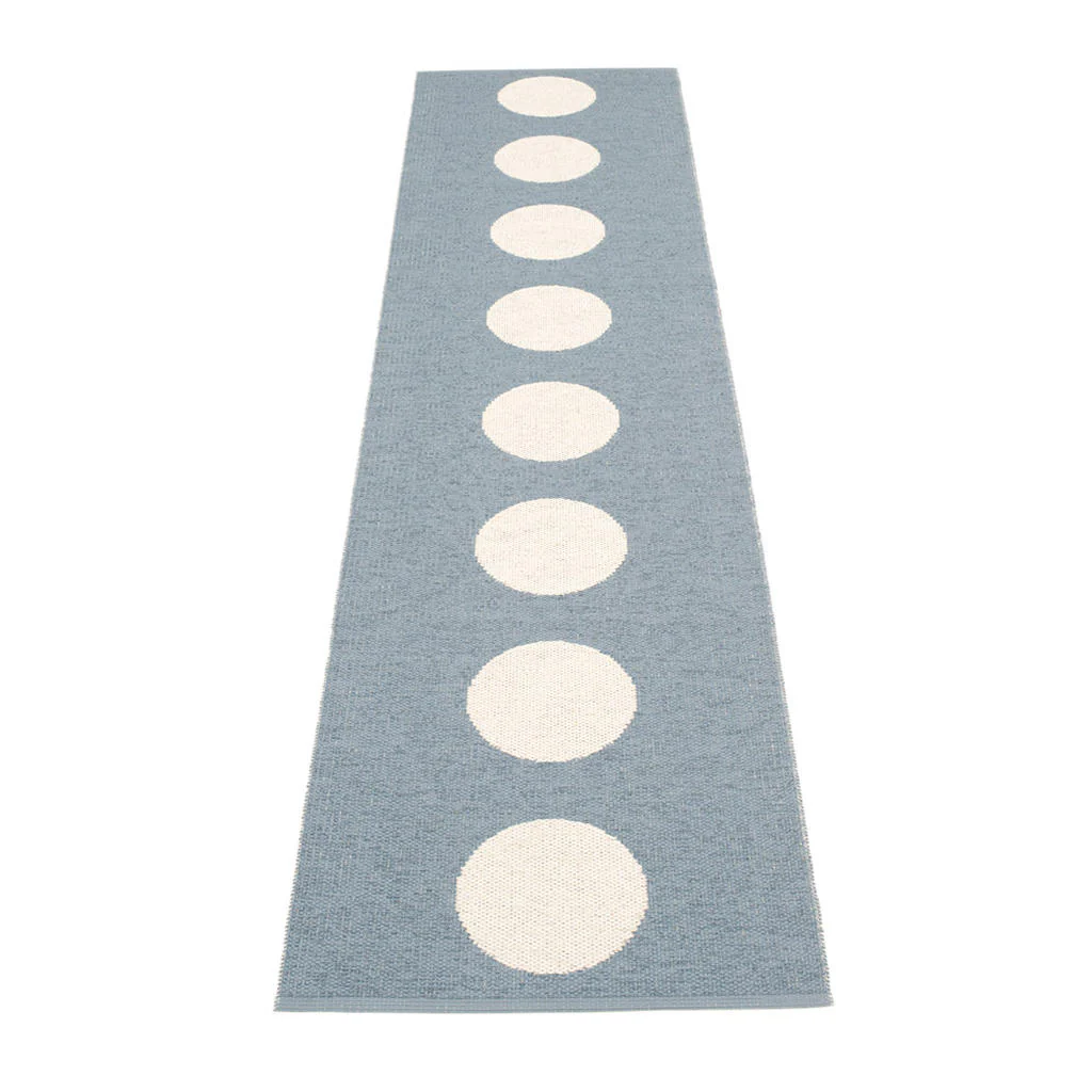 Vera Neutral Large Outdoor Runners - Image 36