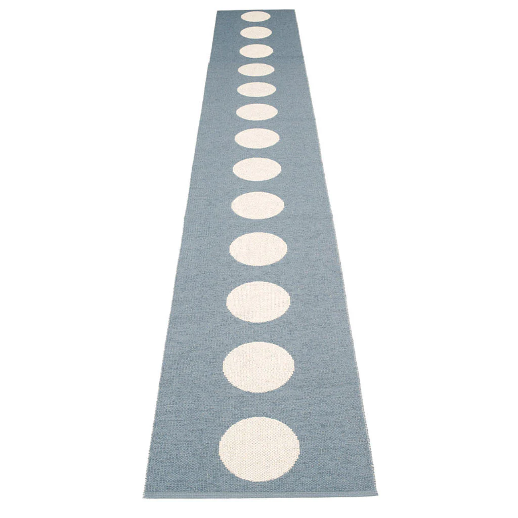 Vera Neutral Large Outdoor Runners - Image 38