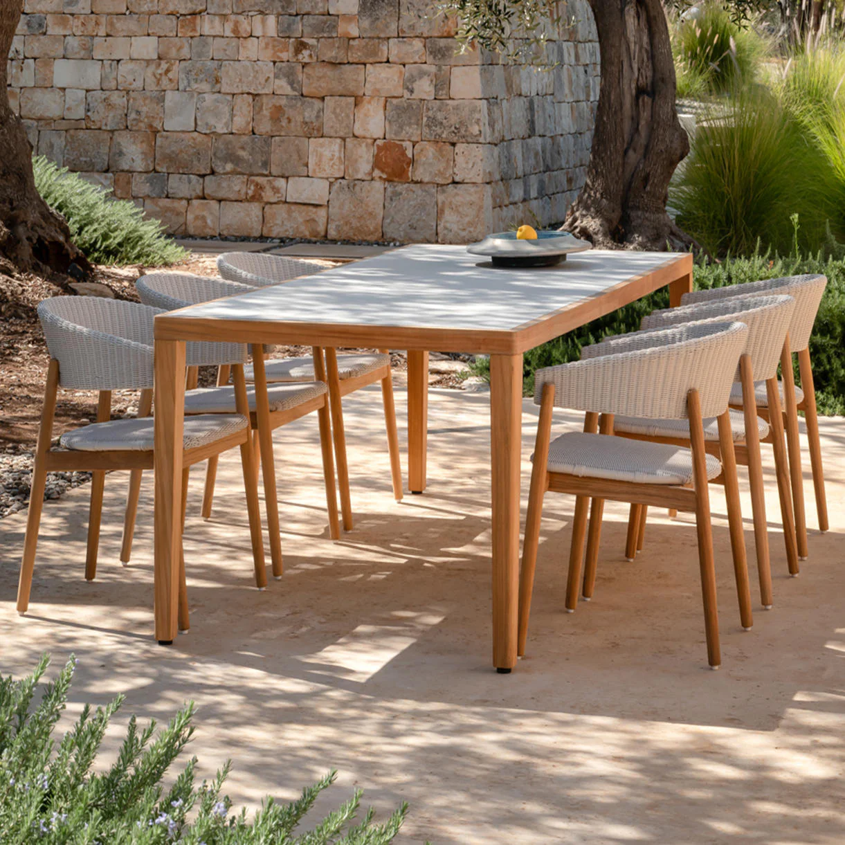 Volta Dining Table