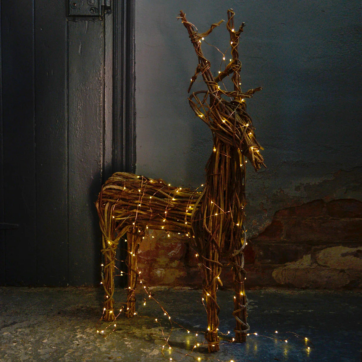 Wicker Reindeer - Image 3