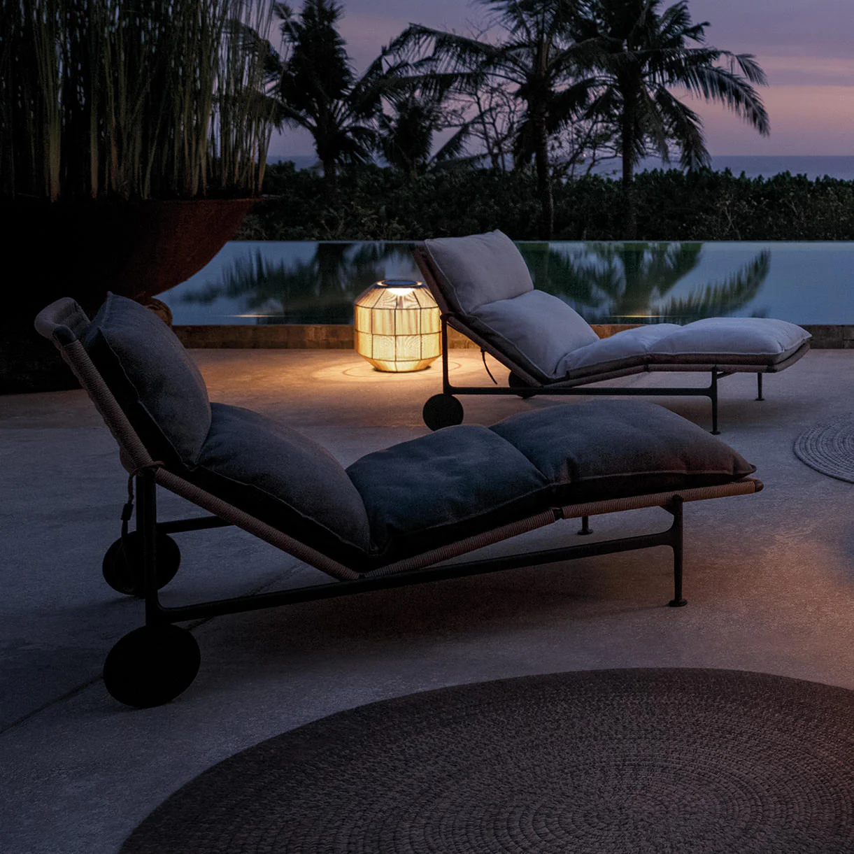 Zenith Sunlounger - Image 2